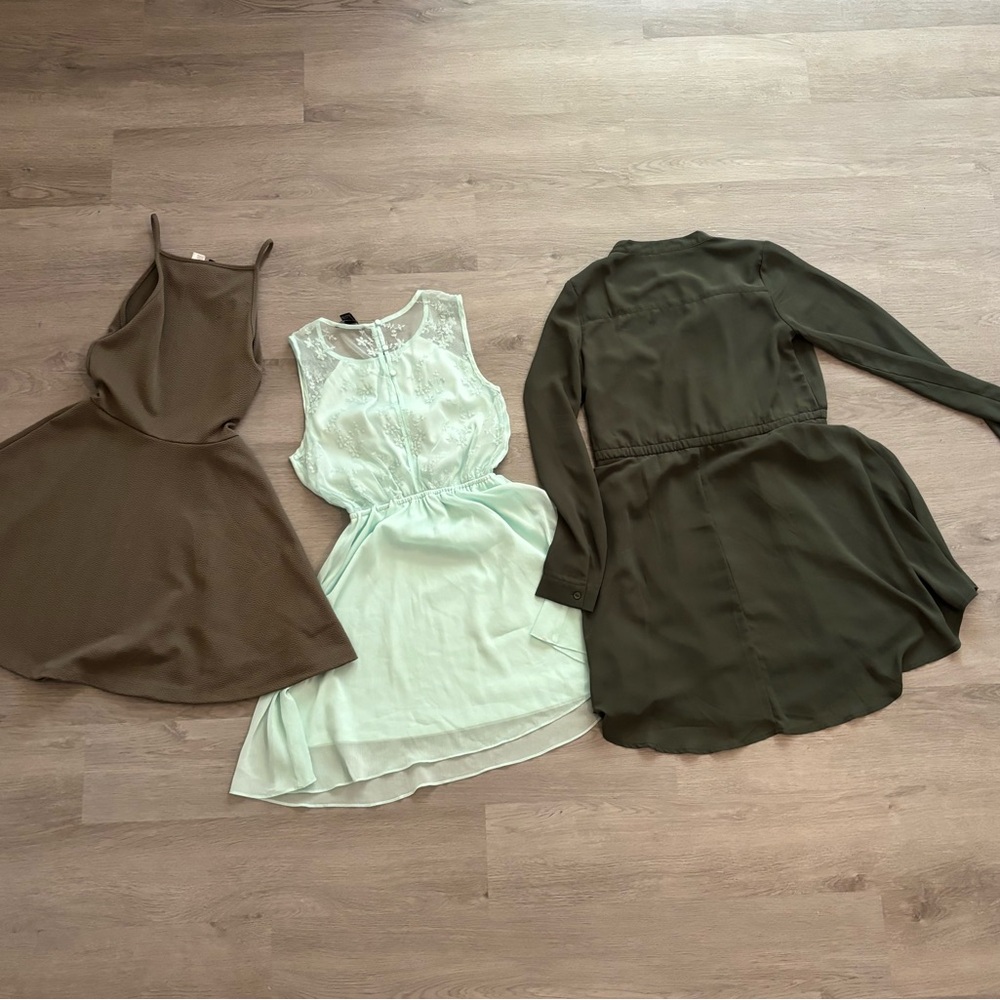 Dress bundle women’s juniors size XS 4